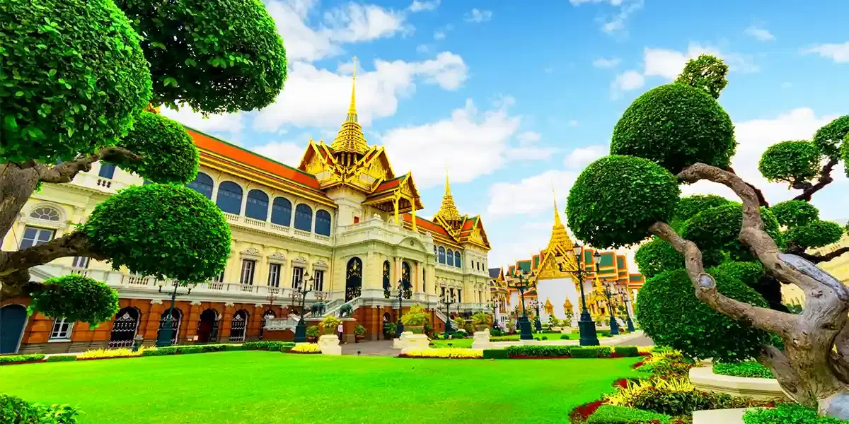 Bangkok to Phuket: Signature Thai Experiences