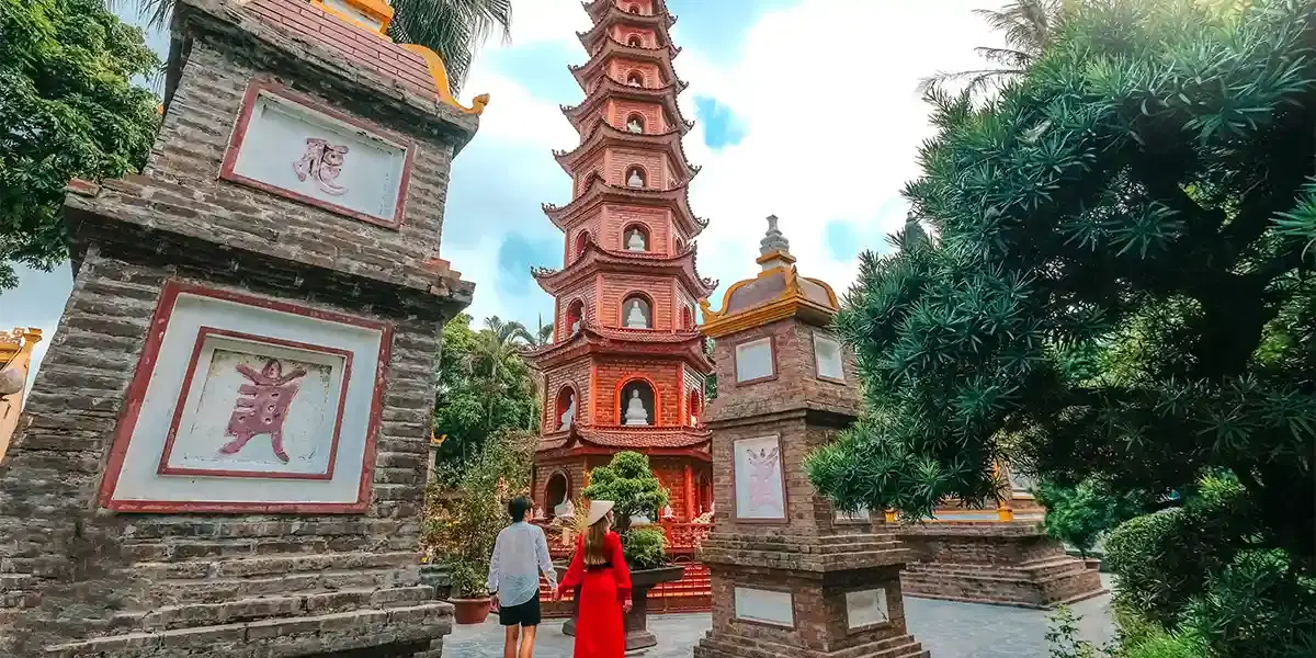 Vietnam: From Ha Long Bay to Da Nang