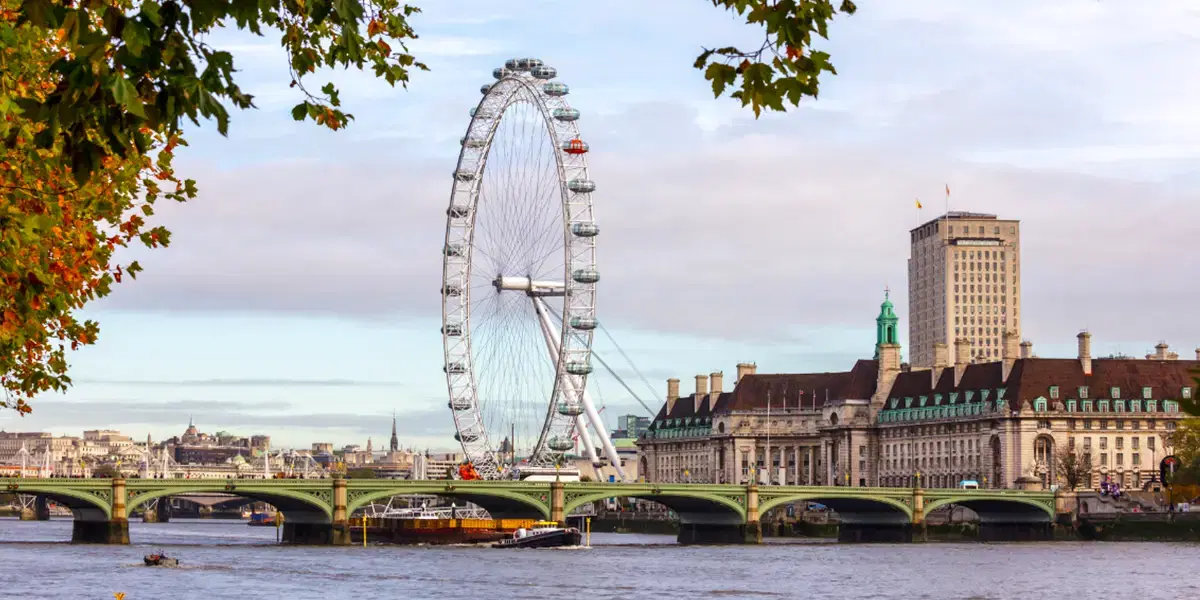London & Paris: Across the Channel