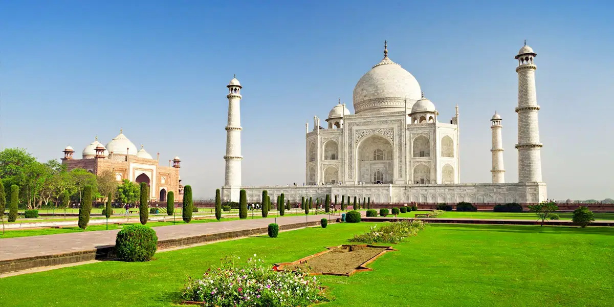 Maharajas' Express: A Royal Indian Journey