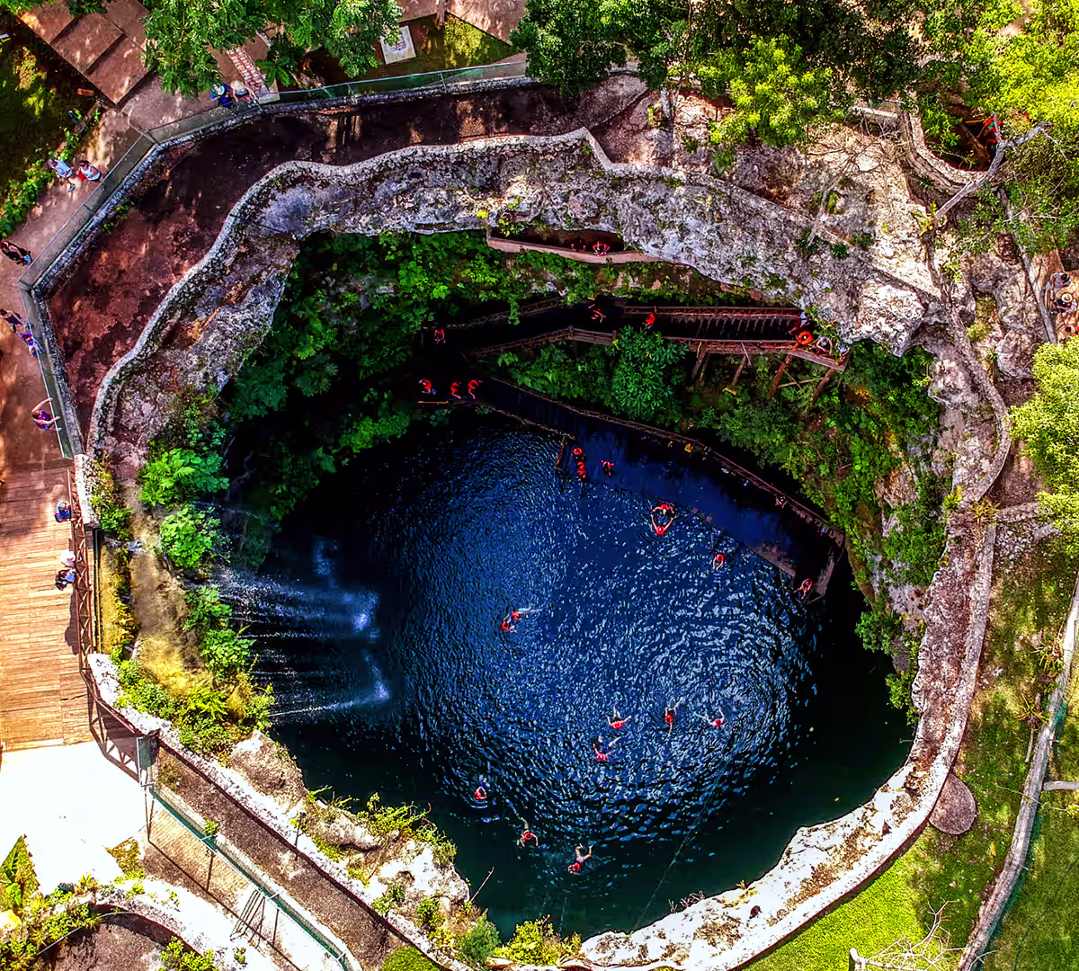 Cenote Dos Ojos