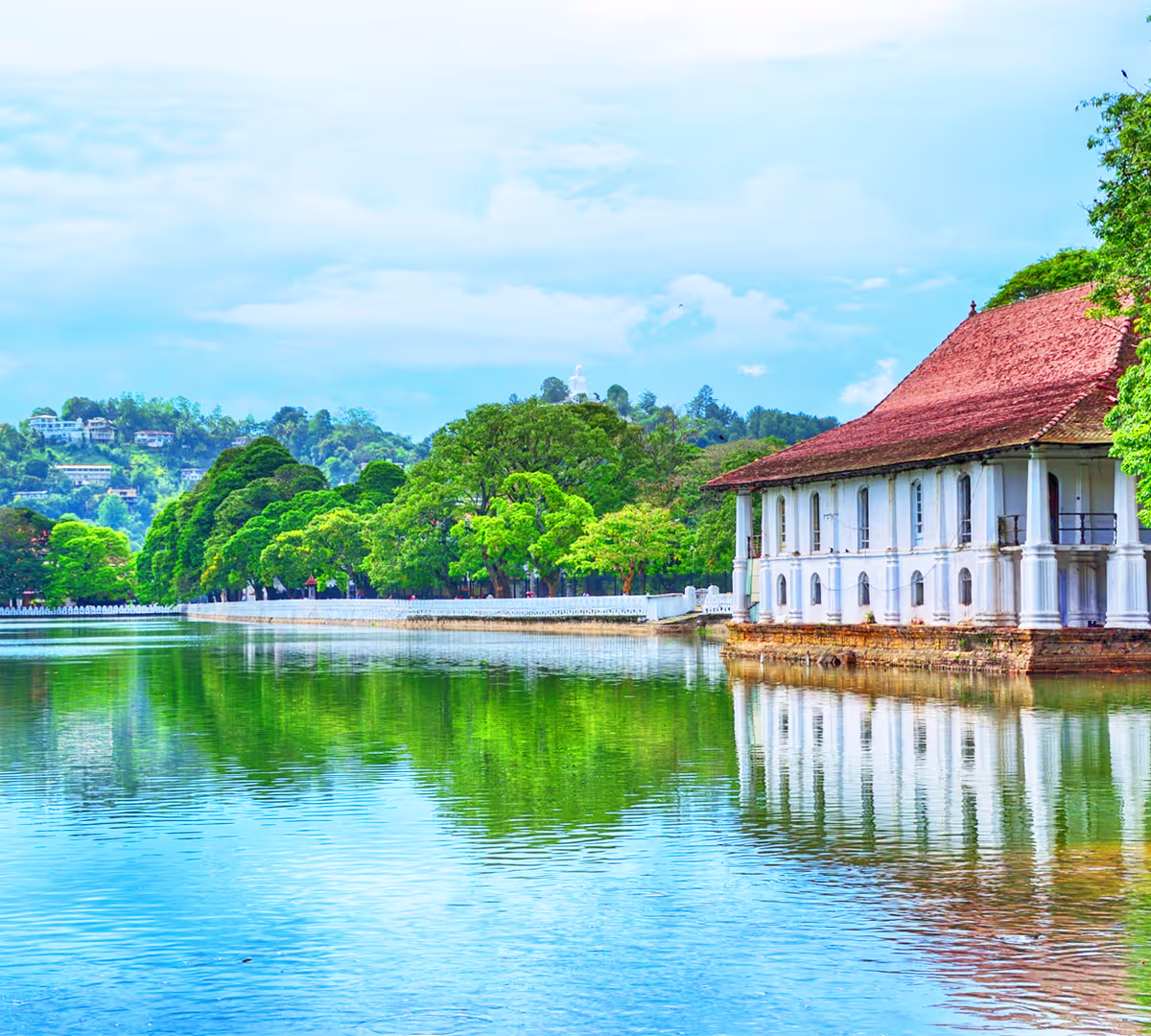Kandy Lake