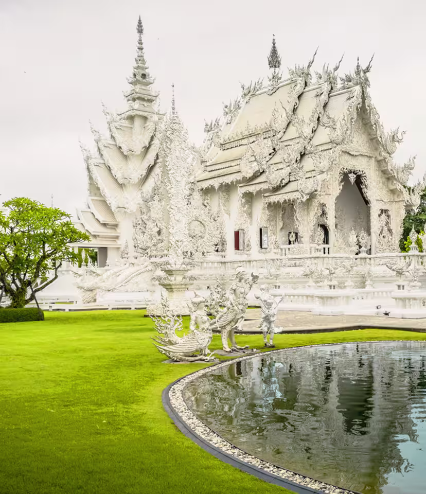 Wat Rong Khun (White Temple)