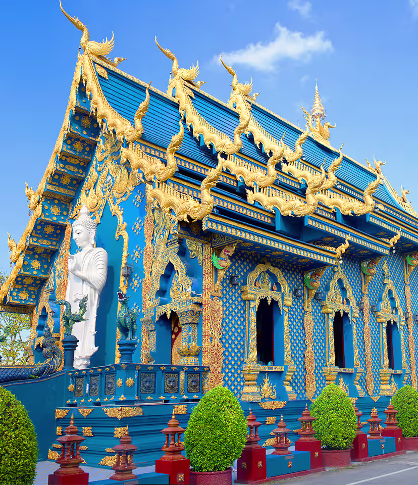 Wat Rong Suea Ten (Blue Temple)